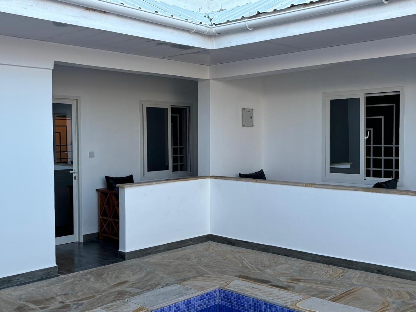 Diamond White Resort Nungwi Rum bild