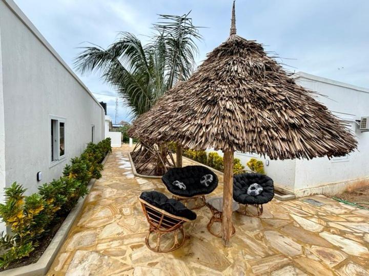 Diamond White Resort Nungwi Exteriör bild
